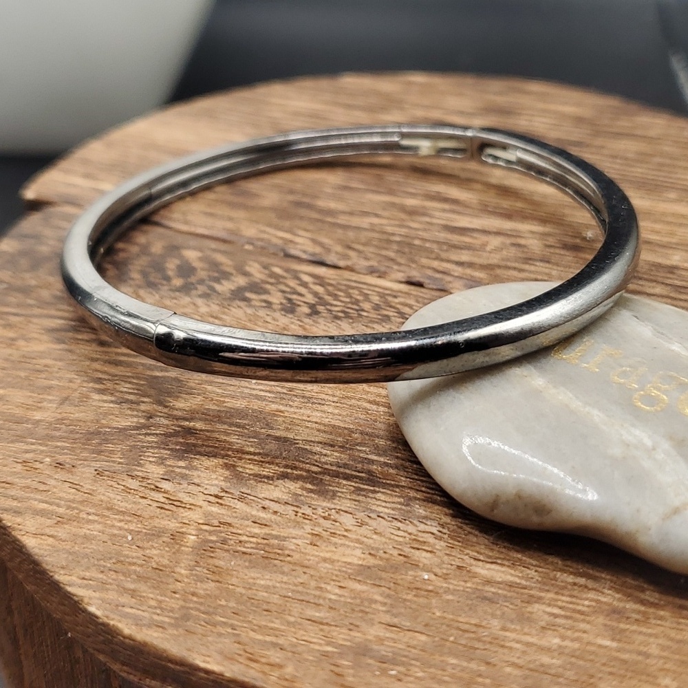 B3106 edgy metallic bracelet